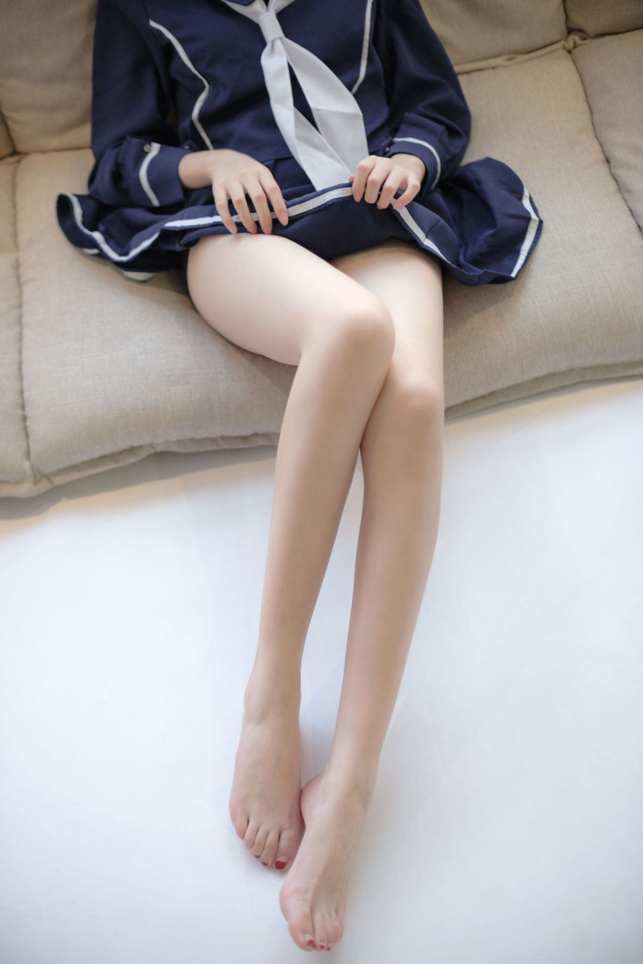 [森萝财团] X-043 天台黑丝水手服